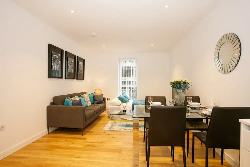 CDP Apartments Britannia Suite 2