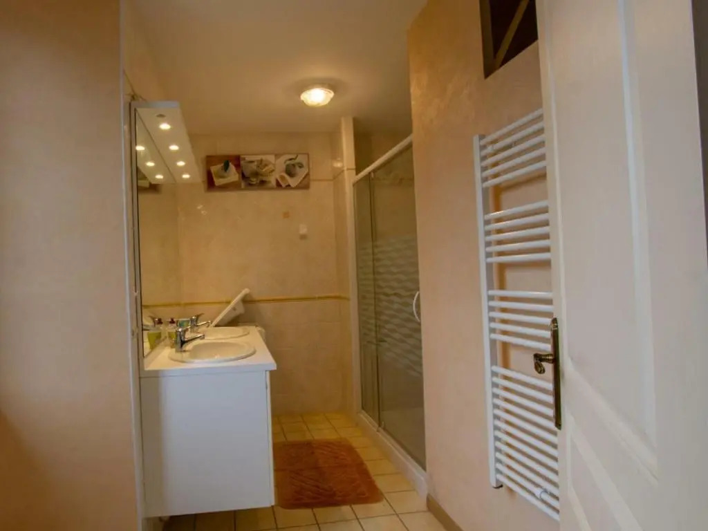 Gite Cherveix-Cubas, 4 pièces, 7 personnes - FR-1-616-70