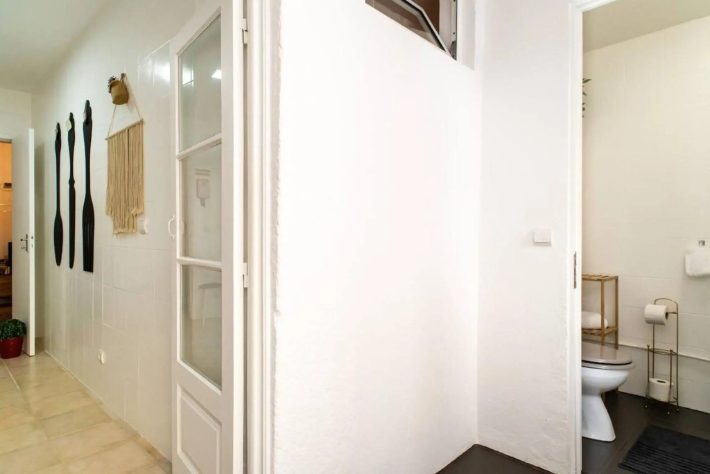One bedroom appartement with wifi at Porto 3 km away from the beach