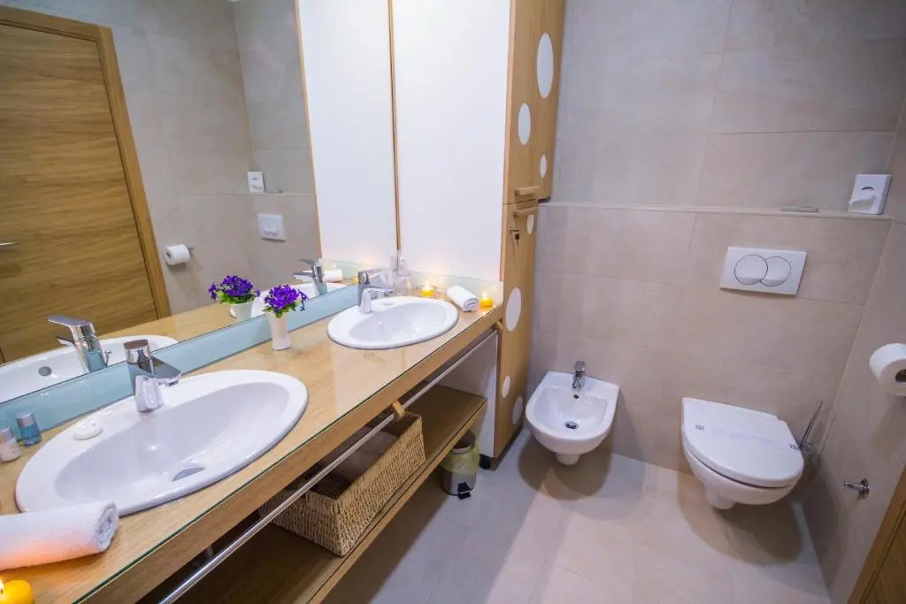 Peninsula Luxury Rooms