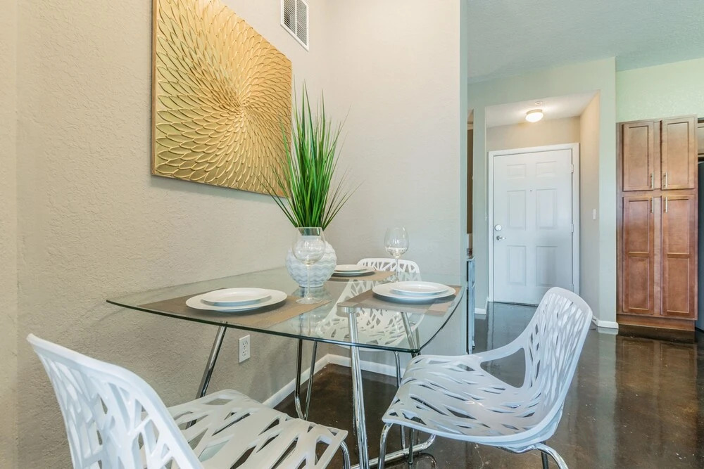 BC-522: Channelside Luxury Apartment
