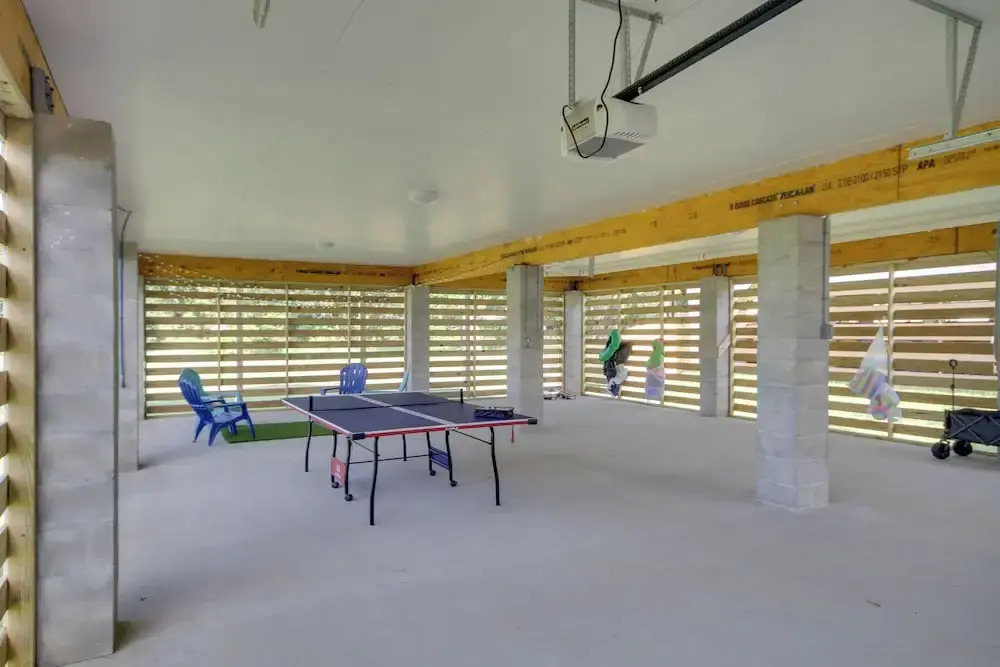 Sunny Gulfport Vacation Rental: Walk to Beaches!