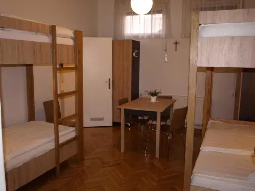 Ciszterci Szállás Pécs