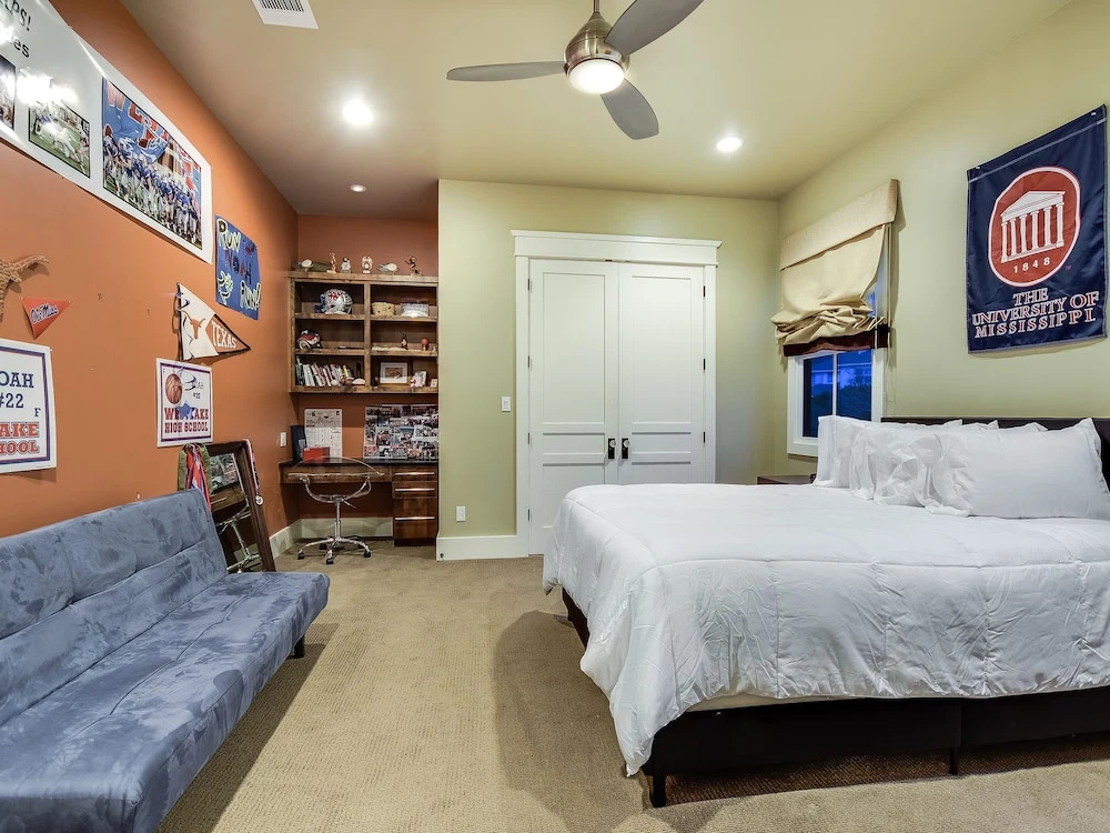 The Canyon View Estate 7 Bedrooms 7.5 Bathrooms Home