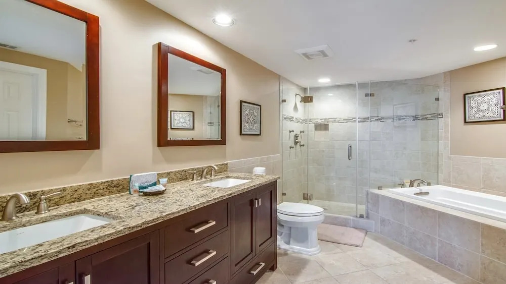 3402 Windsor Court South 2 Bedroom Villa