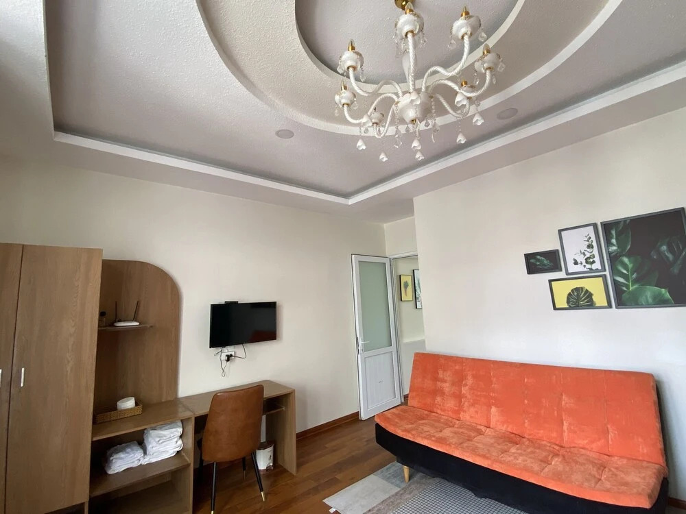 Golden Hills Villa