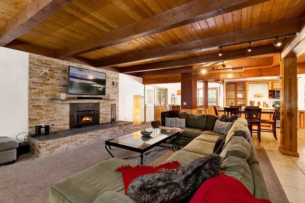 Summit Hideaway #445