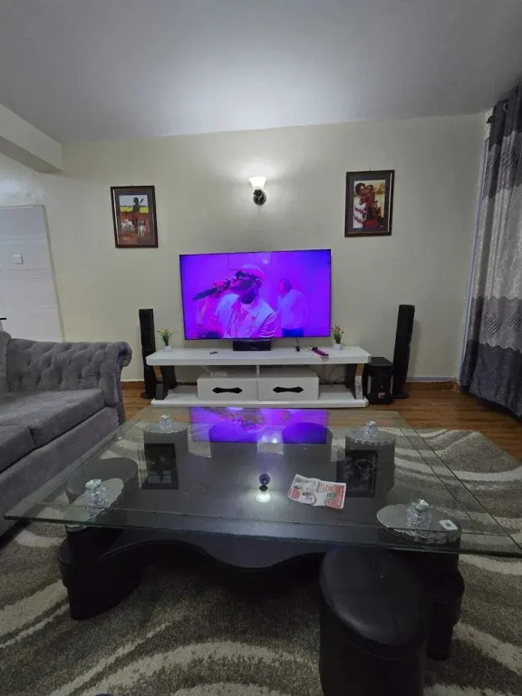 Lux Suites Astrol Apartments Garden City