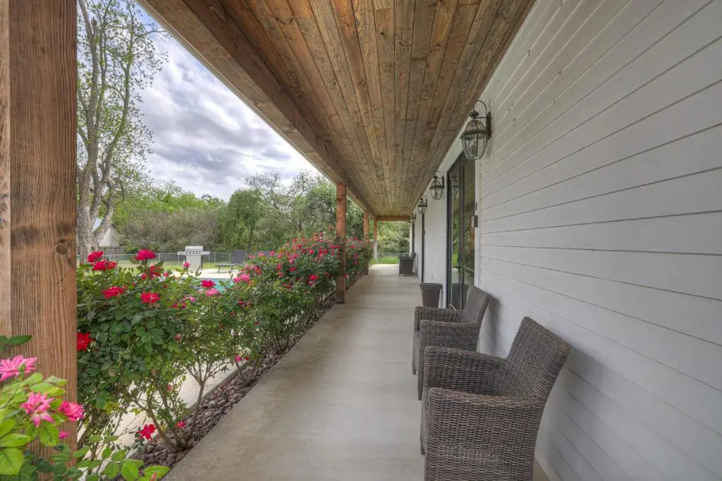 Schubert Inn Suite-b Pool Grill Walk to Main