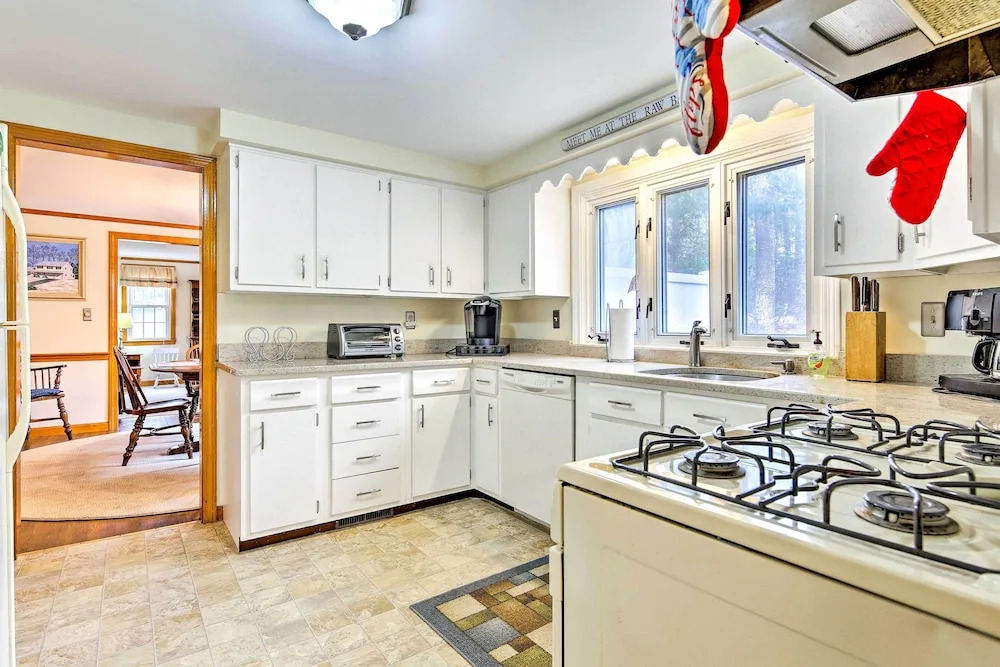 2 Mi to Shore: Home w/ BBQ & Beach Gear in Mashpee