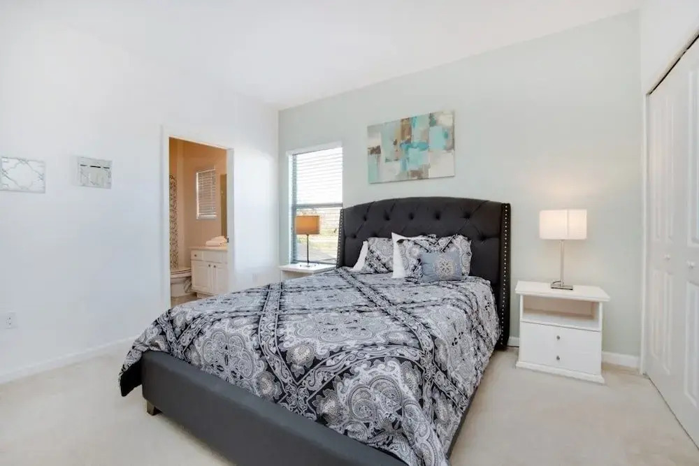 5 Bed 5 Bath In 5 Star Resort Near Disney! 5 Bedroom Home by RedAwning