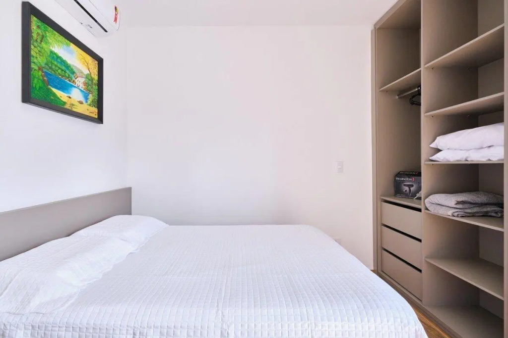 2 QUARTOS com Churrasqueira na Varanda, Piscina, Garagem interna, WiFi 500mbps, Ar Condicionado e Telas de Proteção