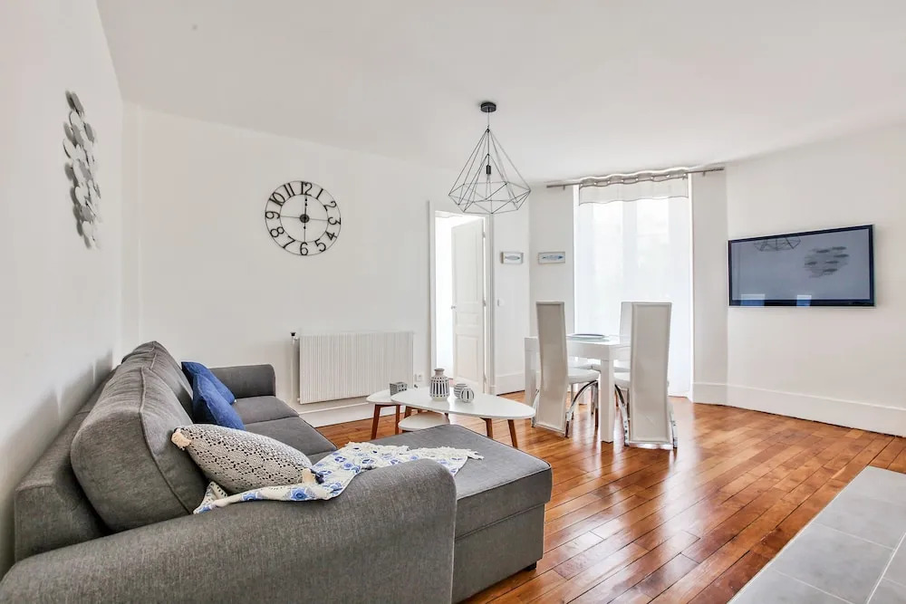49 Pretty Flat In Menilmontant