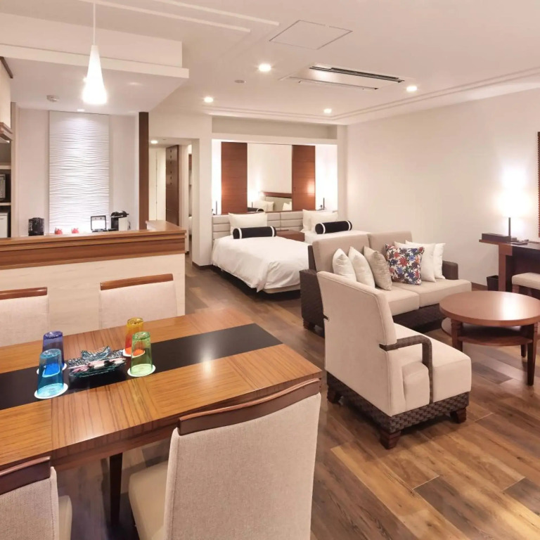Ala Mahaina Condo Hotel