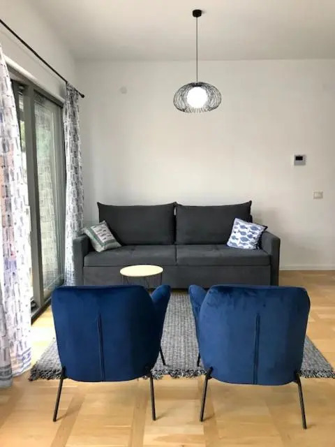 1 BR apartment with spacious terrace