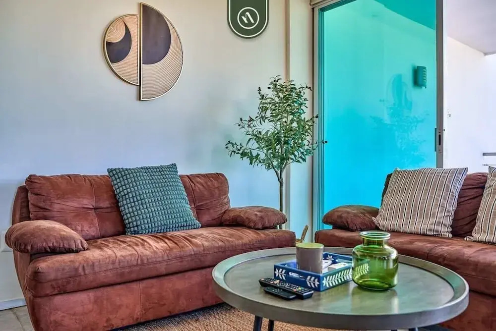 2BR With Private Balcony - Oceanfront Building