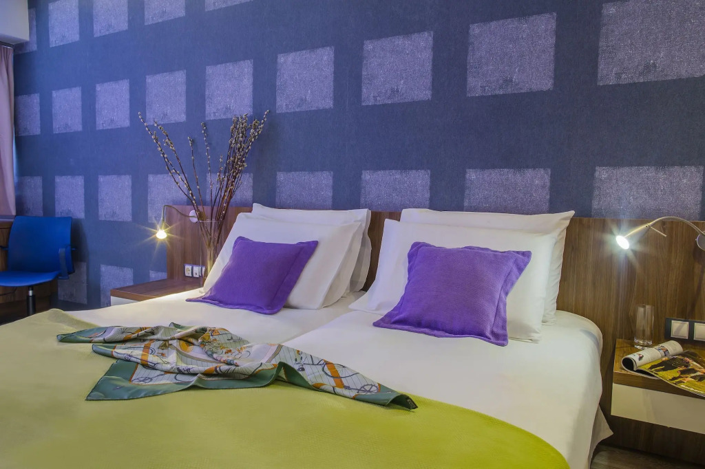 Novus City Hotel