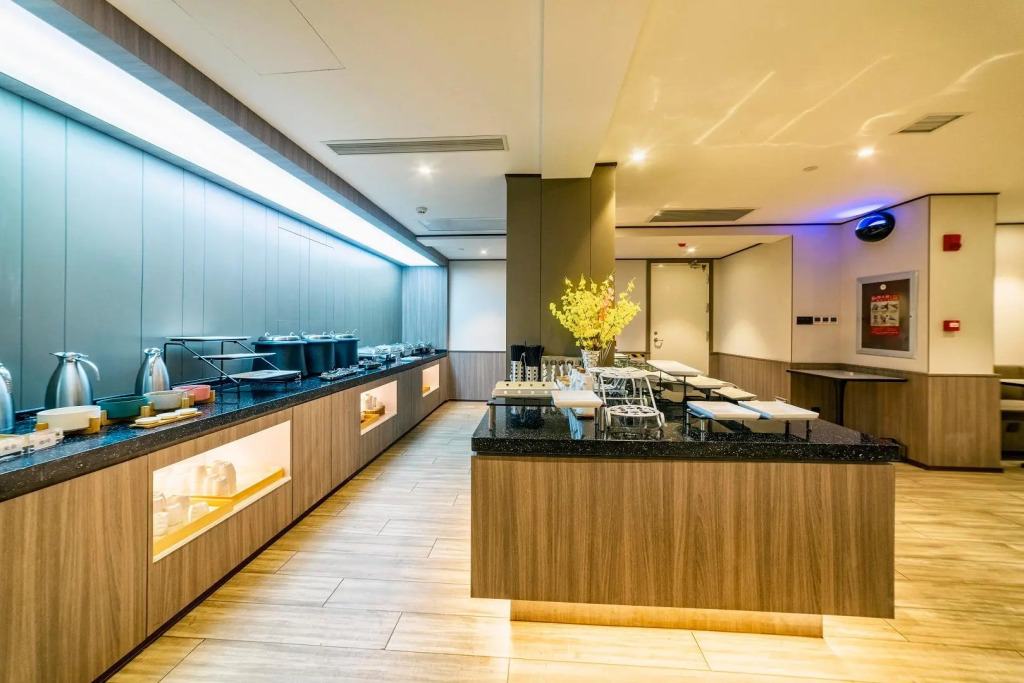 Hanting Hotel Qingdao Xianggang Zhong Road Aofan Center