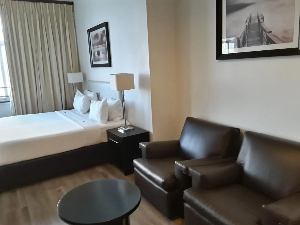 Parade Hotel