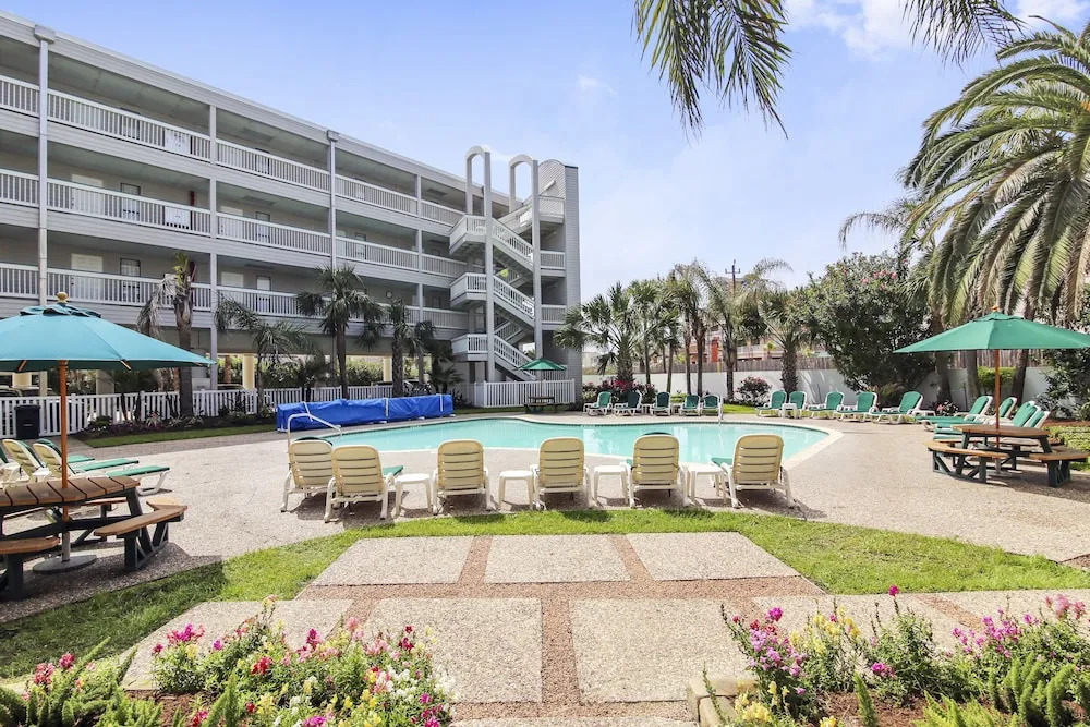 Casa Del Mar 102-beach N Time 1 Bedroom 1 Bathroom Condo