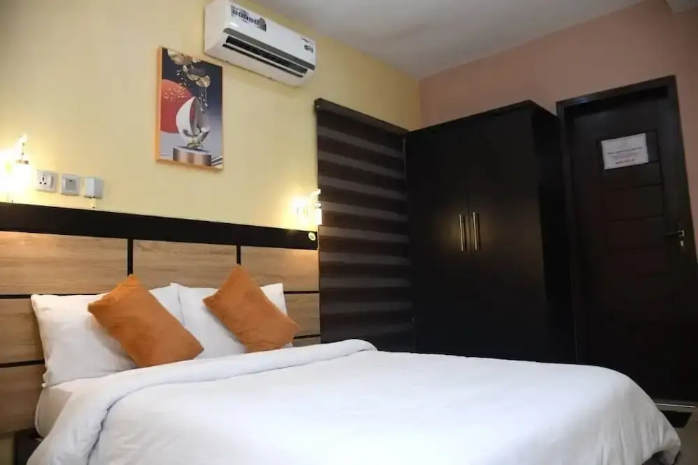 Joyrich Hotel