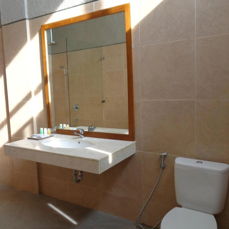 Luwansa Beach Hotel
