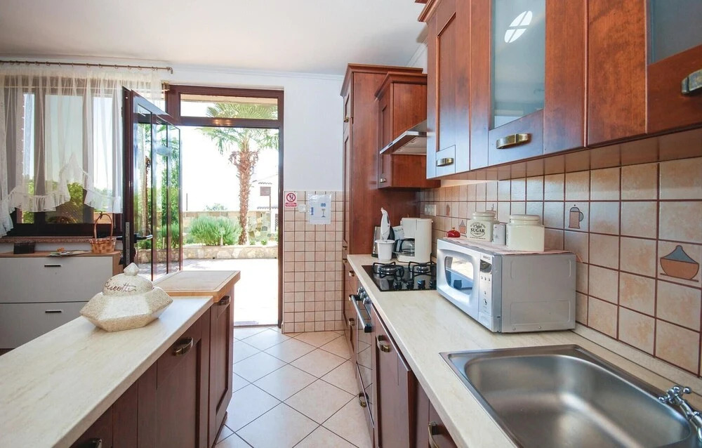 Stunning Home in Lovran With Wifi and 0 Bedrooms