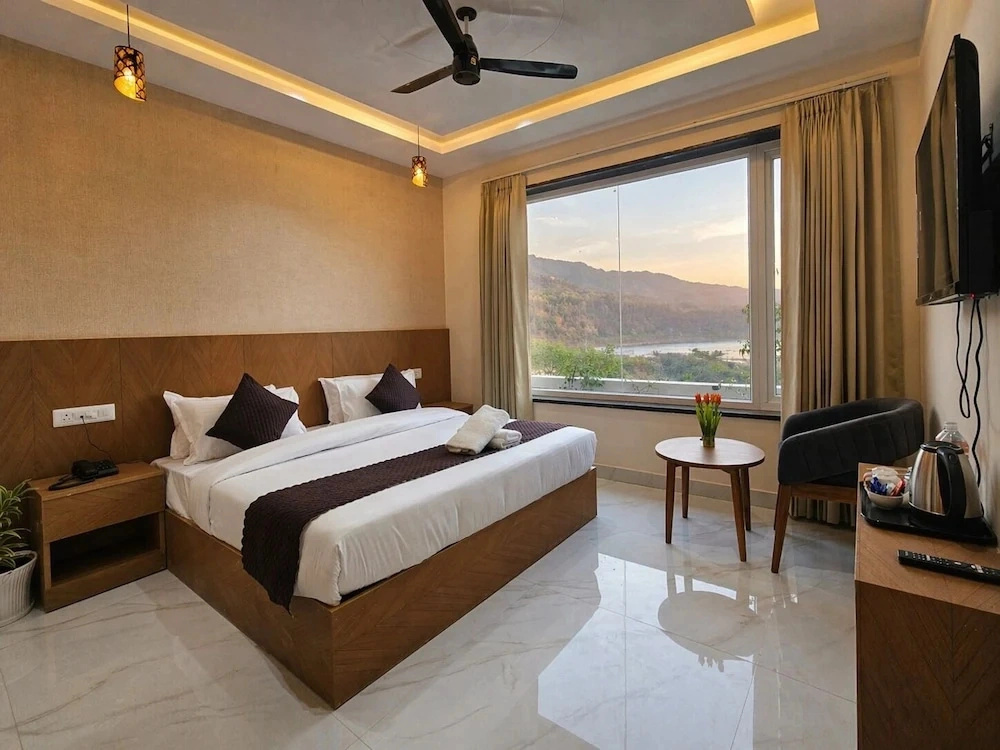 Hotel The Montara Near Ganga Ghat