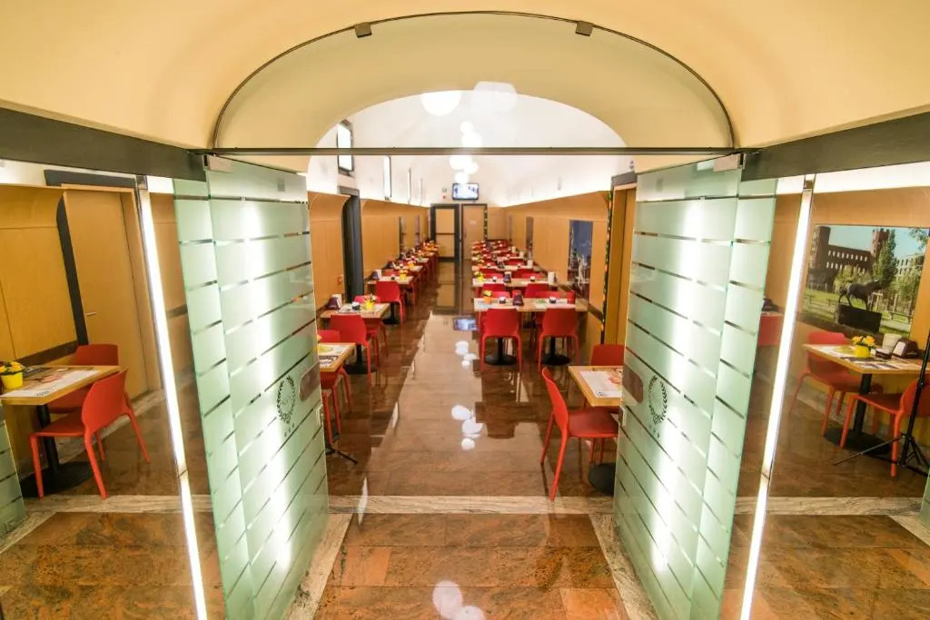 Le Petit Hotel