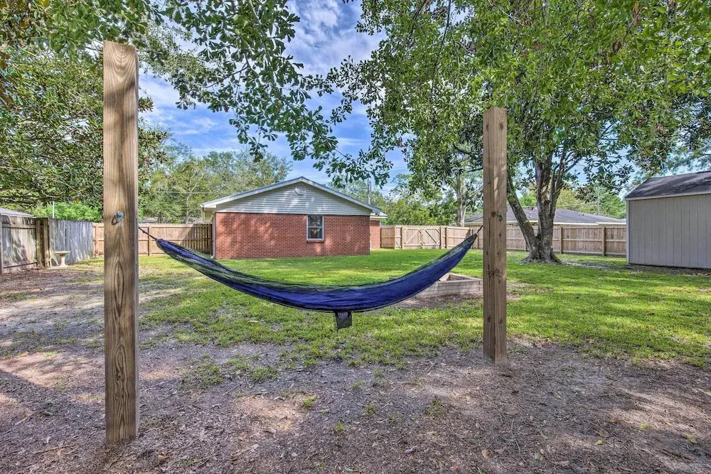 Ocean Springs Home w/ Bikes < 1 Mile to Beach!
