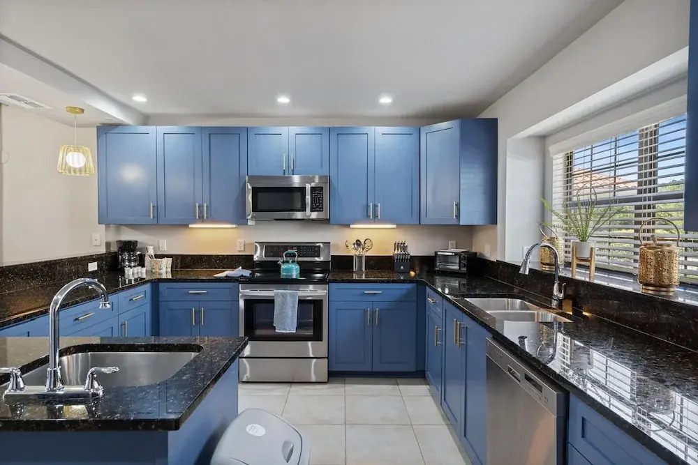Enchanted Garden Resort 2 Miles from Disney 4 Bedroom Townhome 4 Townhouse
