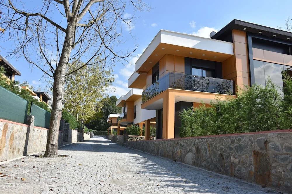 Yakut Villa