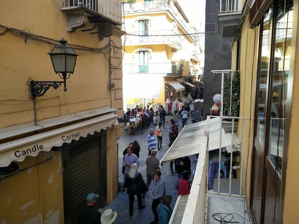 Palazzo Ammone - Sedil Dominova