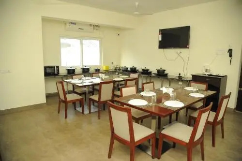 STAY BAY SERVICE APARTMENTS