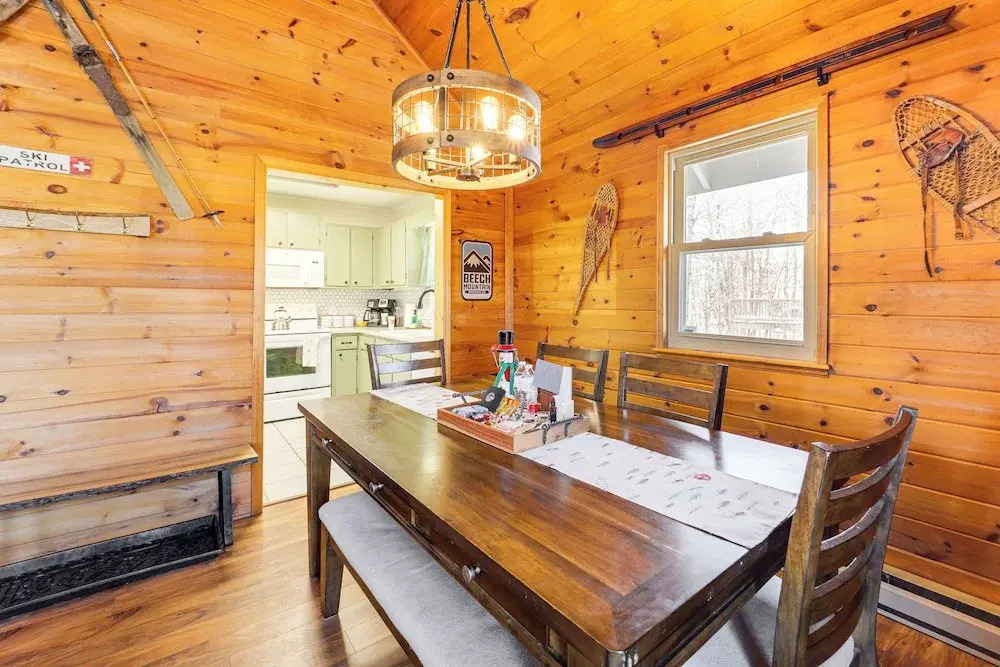 Blue Ridge Mtn Cabin: Hot Tub & Mountain Views