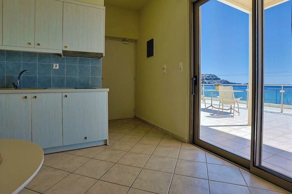 Skinos Apartments