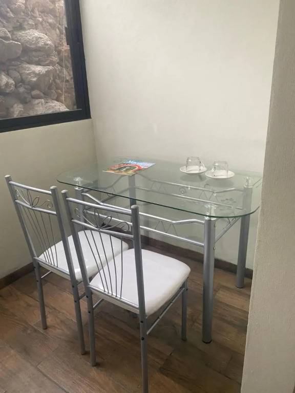 Hotel & Hostal 230