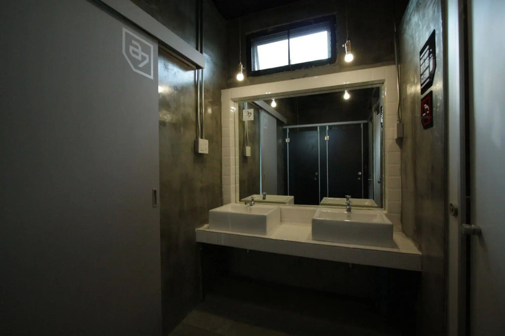 A7 Hidden Hostel