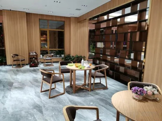 Qigu Yunju Hotel (Changbai Mountain North Slope Distribution Center Branch)