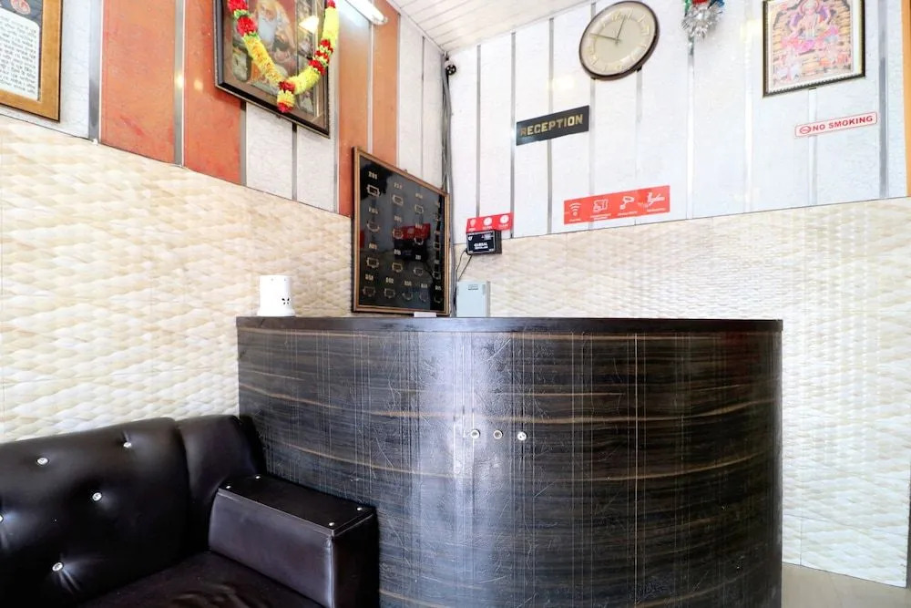 Oyo 27614 Hotel Oscar Inn