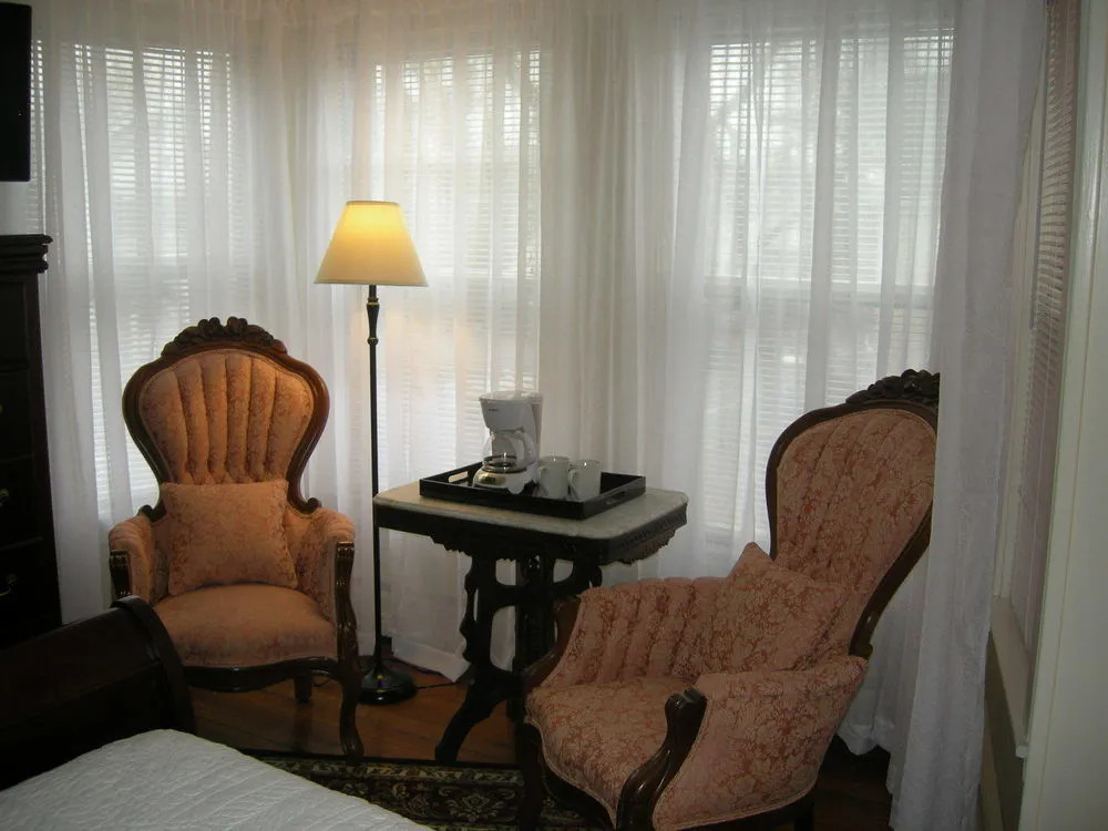 Nantucket White House Inn