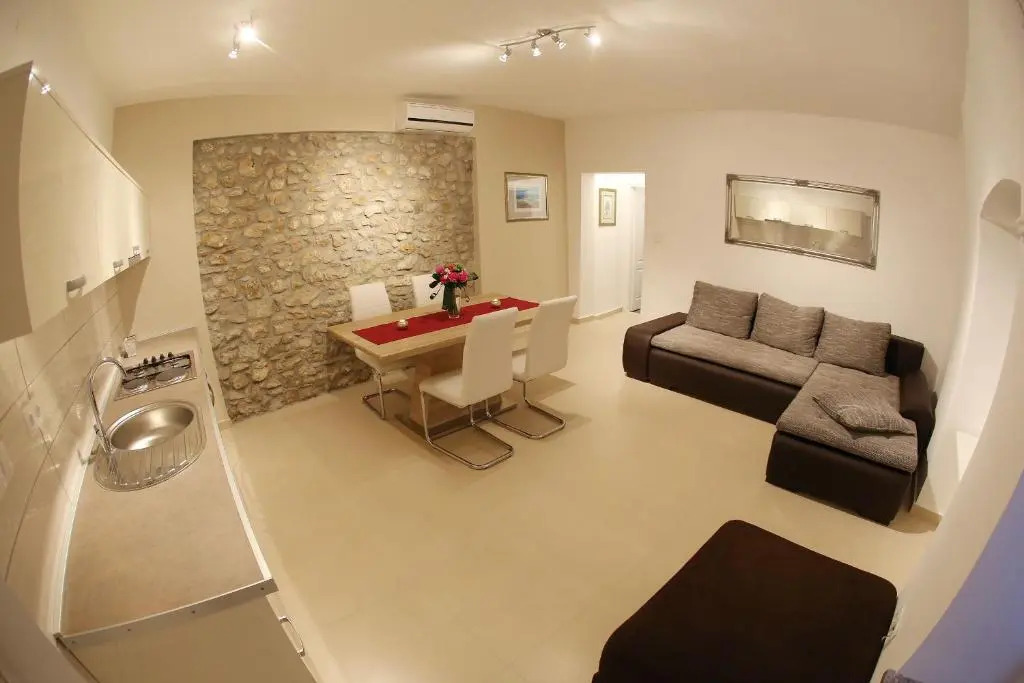 Apartment Kala