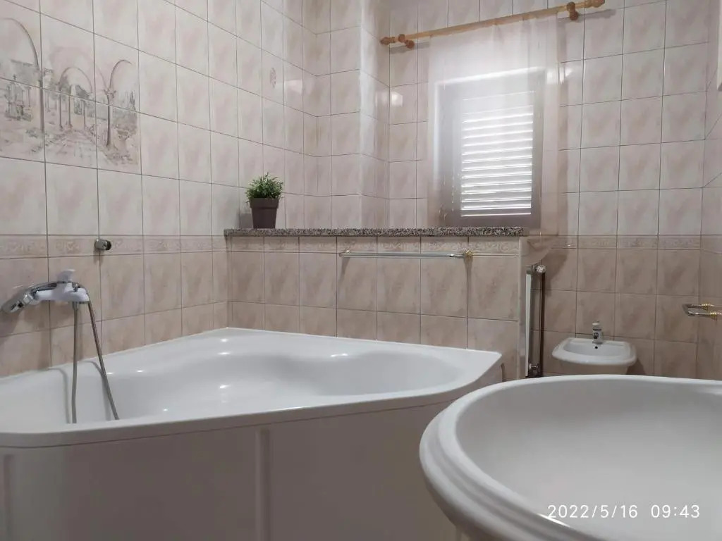 Apartments and room Suza