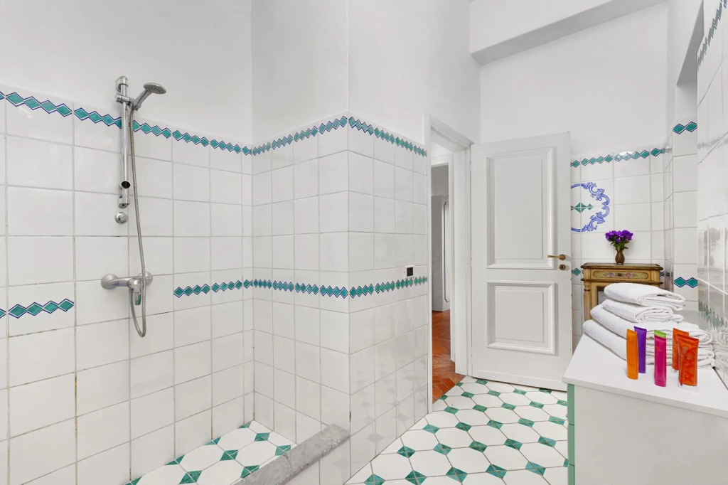Charming Villa in Capri with pool and sea-view-VILLA MARINA