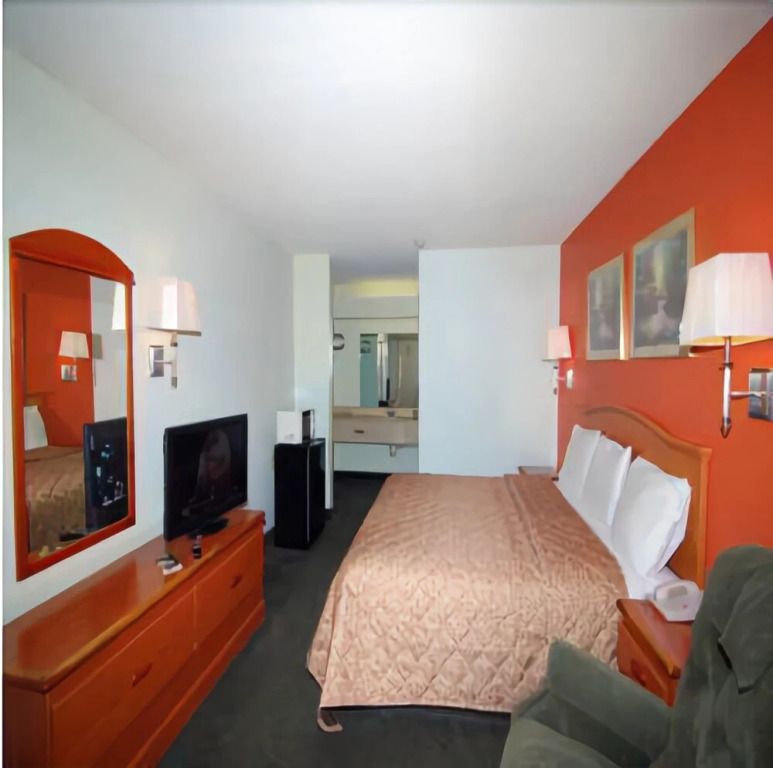 Budget Host Inn