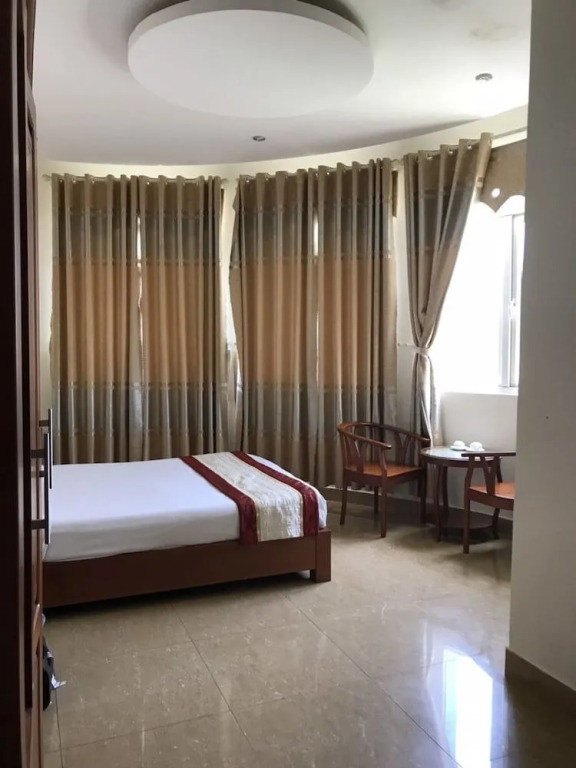 Minh Long Hotel