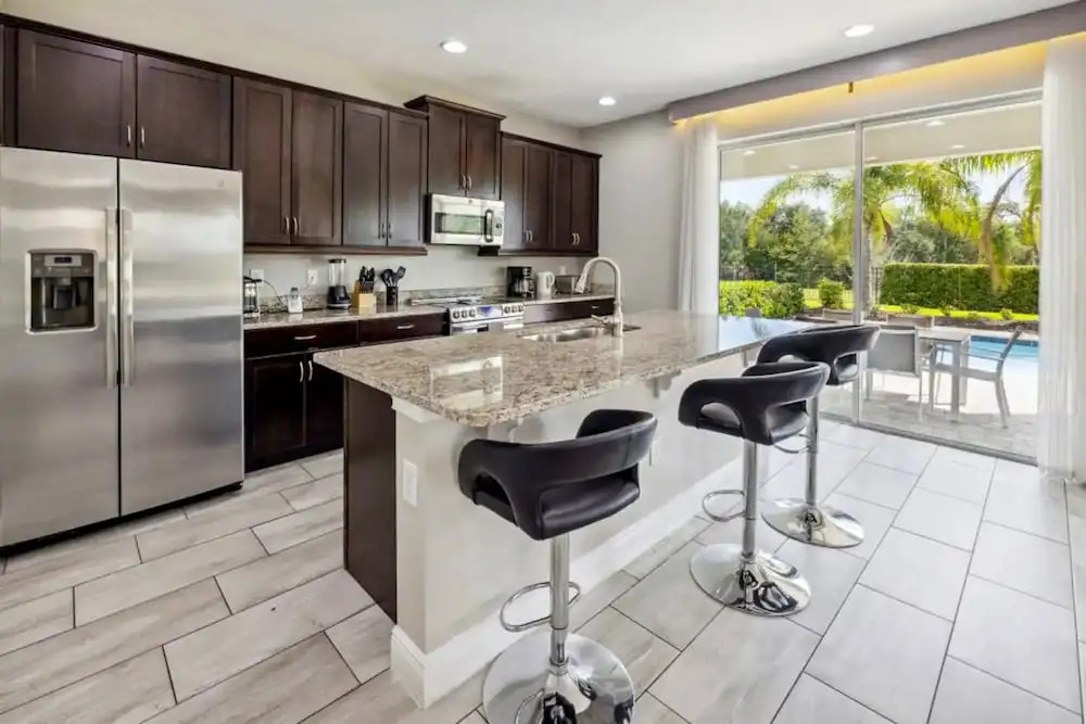 Near Theme Parks, fun Filled Home With Harry Potter Bedroom, & Private Pool