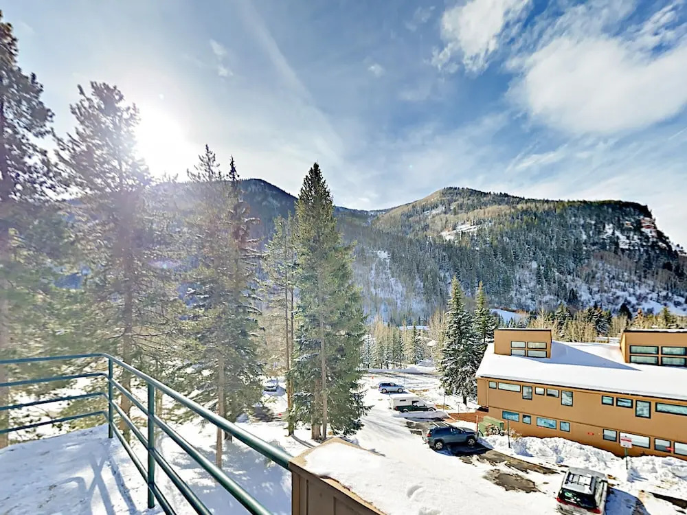 Bighorn #13E - 2 Br Condo