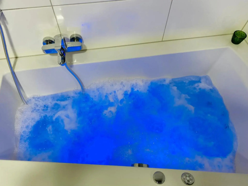 Lebenslust sonnige Innenstadt-Wohnung mit Whirlpoolwanne