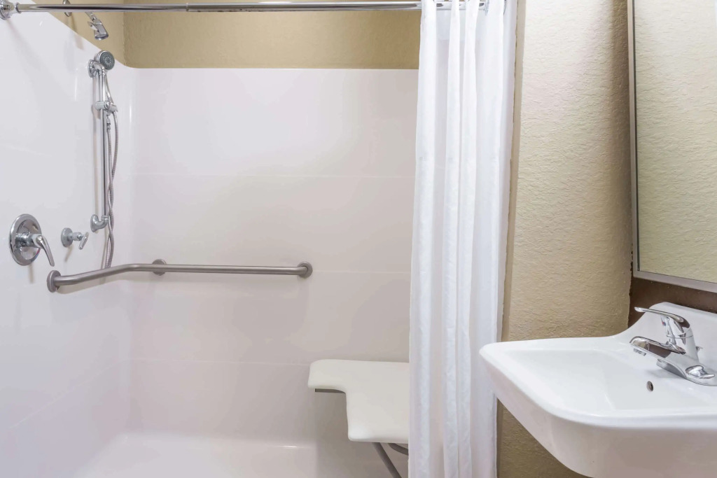 Microtel Inn & Suites by Wyndham Jacksonville Airport